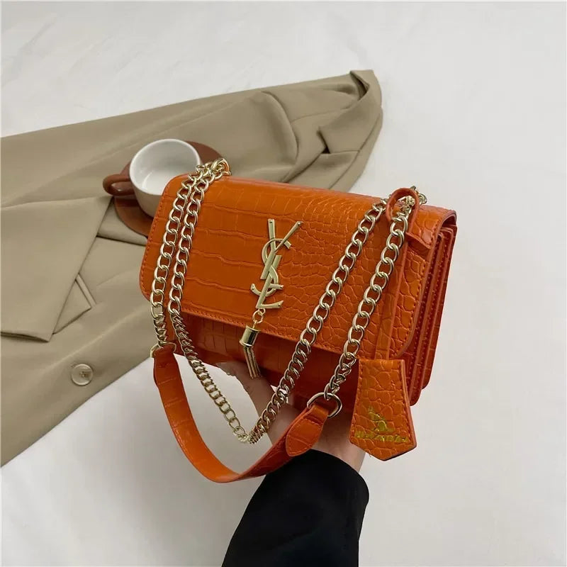 Classic Chain Small Square Bag for Women's New High Quality and Western Style Versatile Flip Top Single Shoulder Crossbody Bag