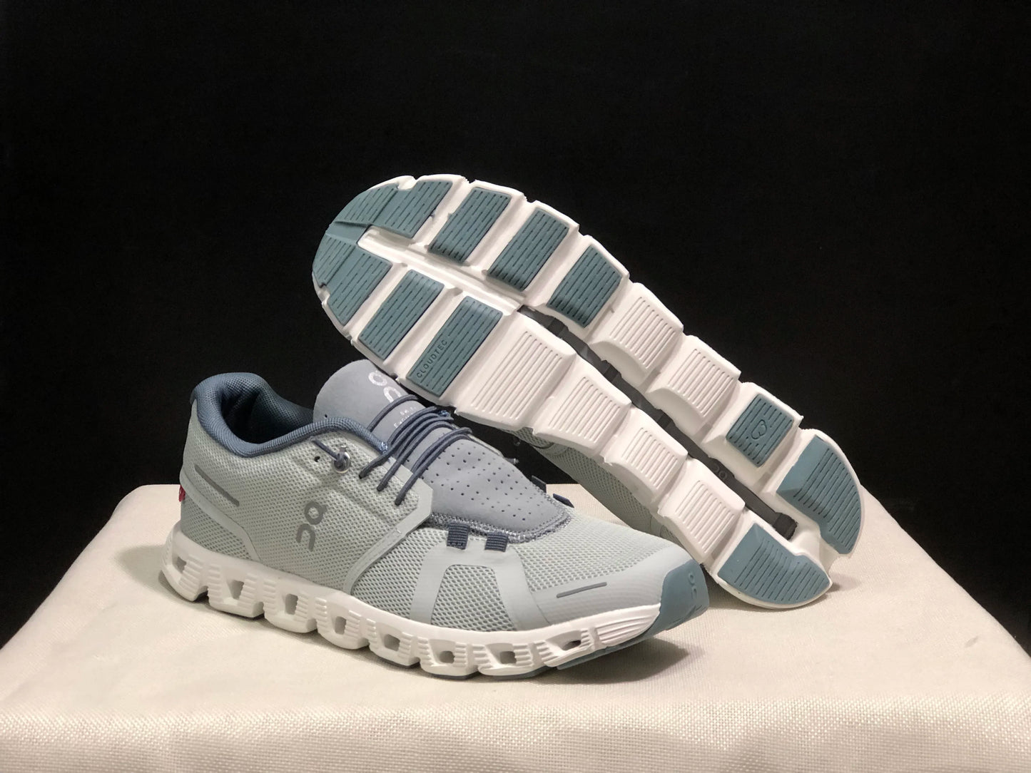 Original on Cloud Running shoes