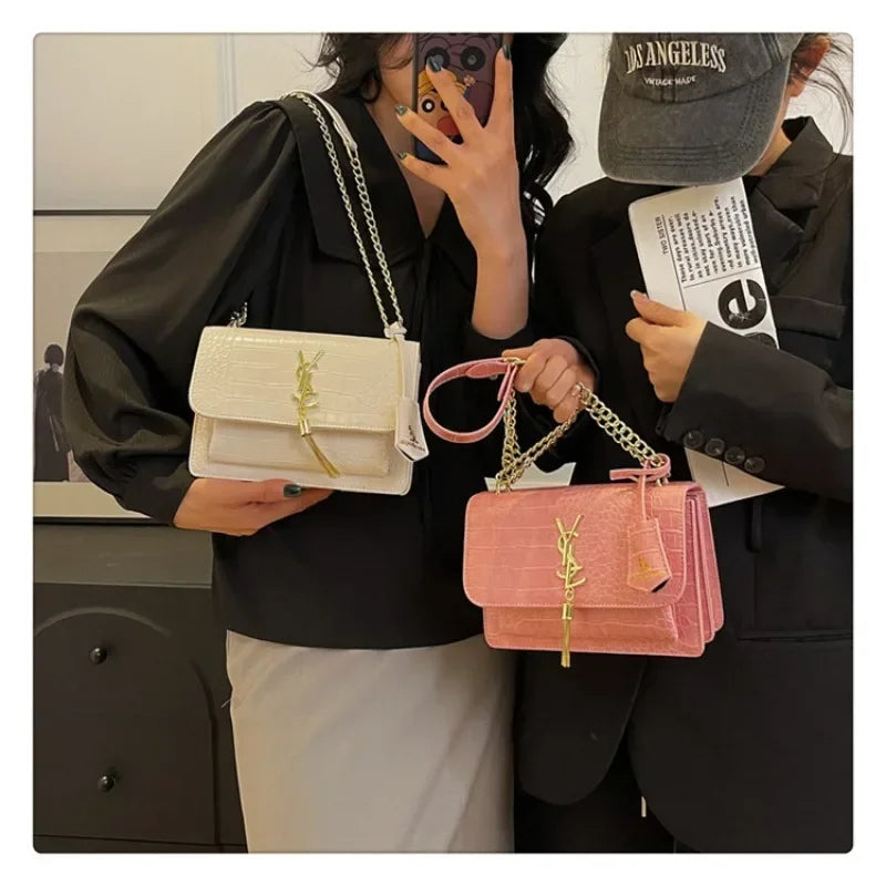 Classic Chain Small Square Bag for Women's New High Quality and Western Style Versatile Flip Top Single Shoulder Crossbody Bag