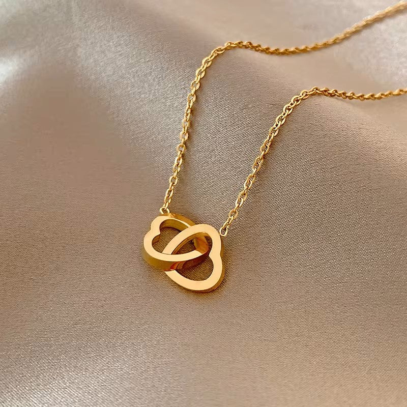 Luxury Non Tarnish 18K Gold Plated Crescent Fishtail Heart Pendant Women 316L Stainless Steel Necklace Jewelry